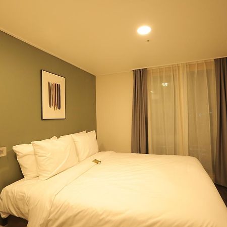The Hotel Young Inn Seul Zewnętrze zdjęcie