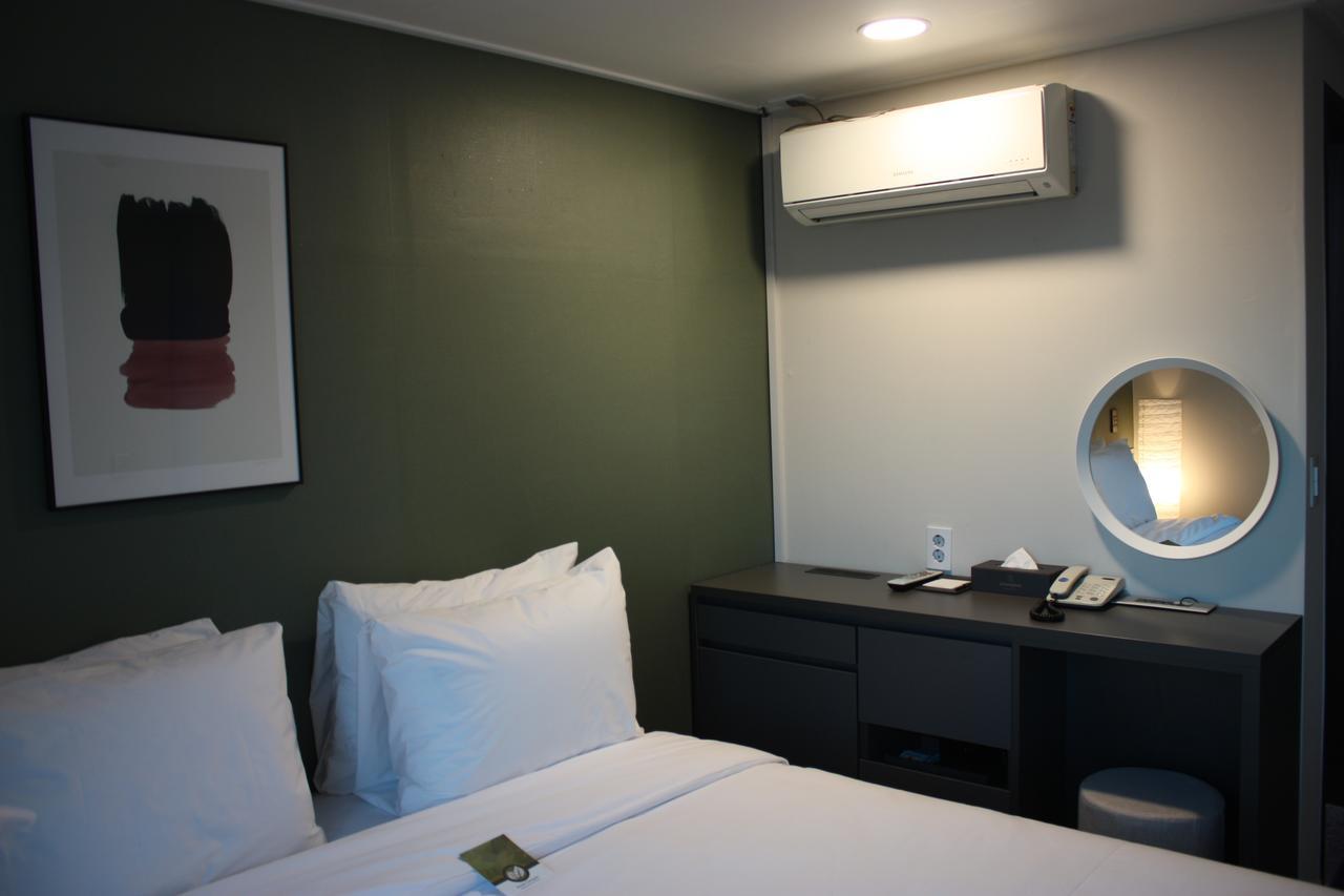 The Hotel Young Inn Seul Zewnętrze zdjęcie