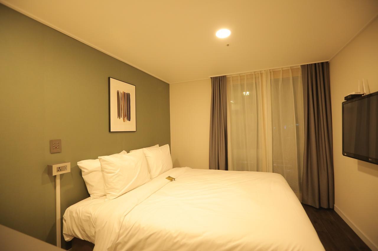 The Hotel Young Inn Seul Zewnętrze zdjęcie